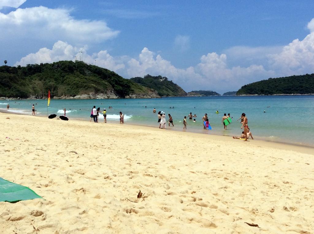 Apartments In The Title Beach Rawai エクステリア 写真